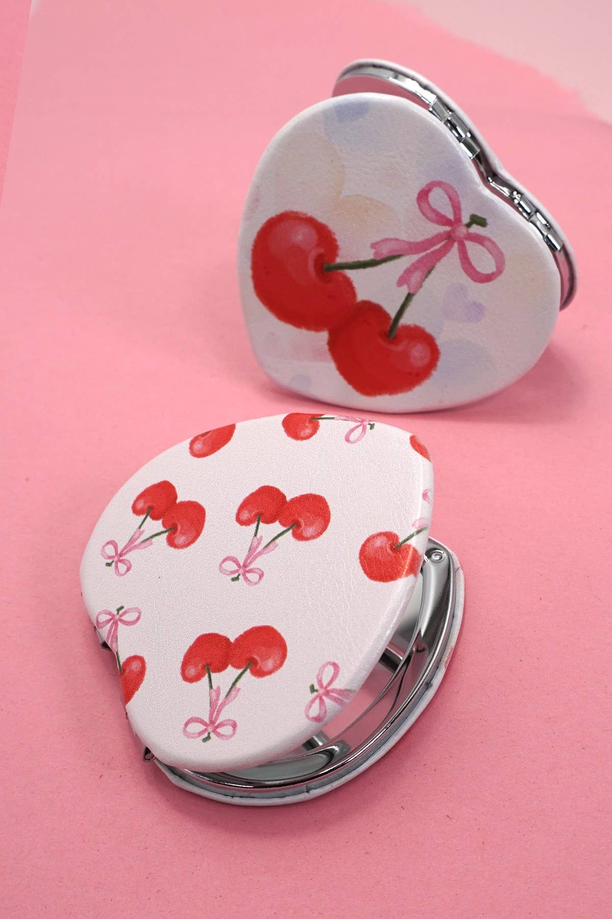 TRAVEL POCKET COMPACT HANDHELD BOW MIRROR | 40M101